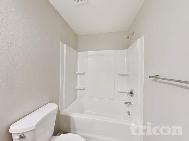 Building Photo - 183 Pillow Ln