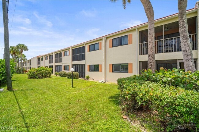 Building Photo - 16380 Dublin Cir
