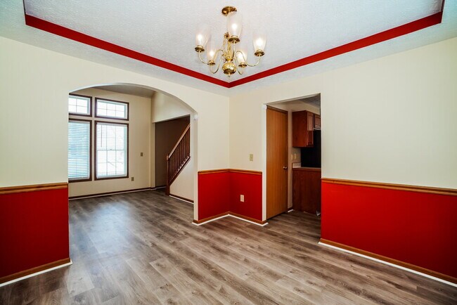 Building Photo - 9400 Magnolia Way