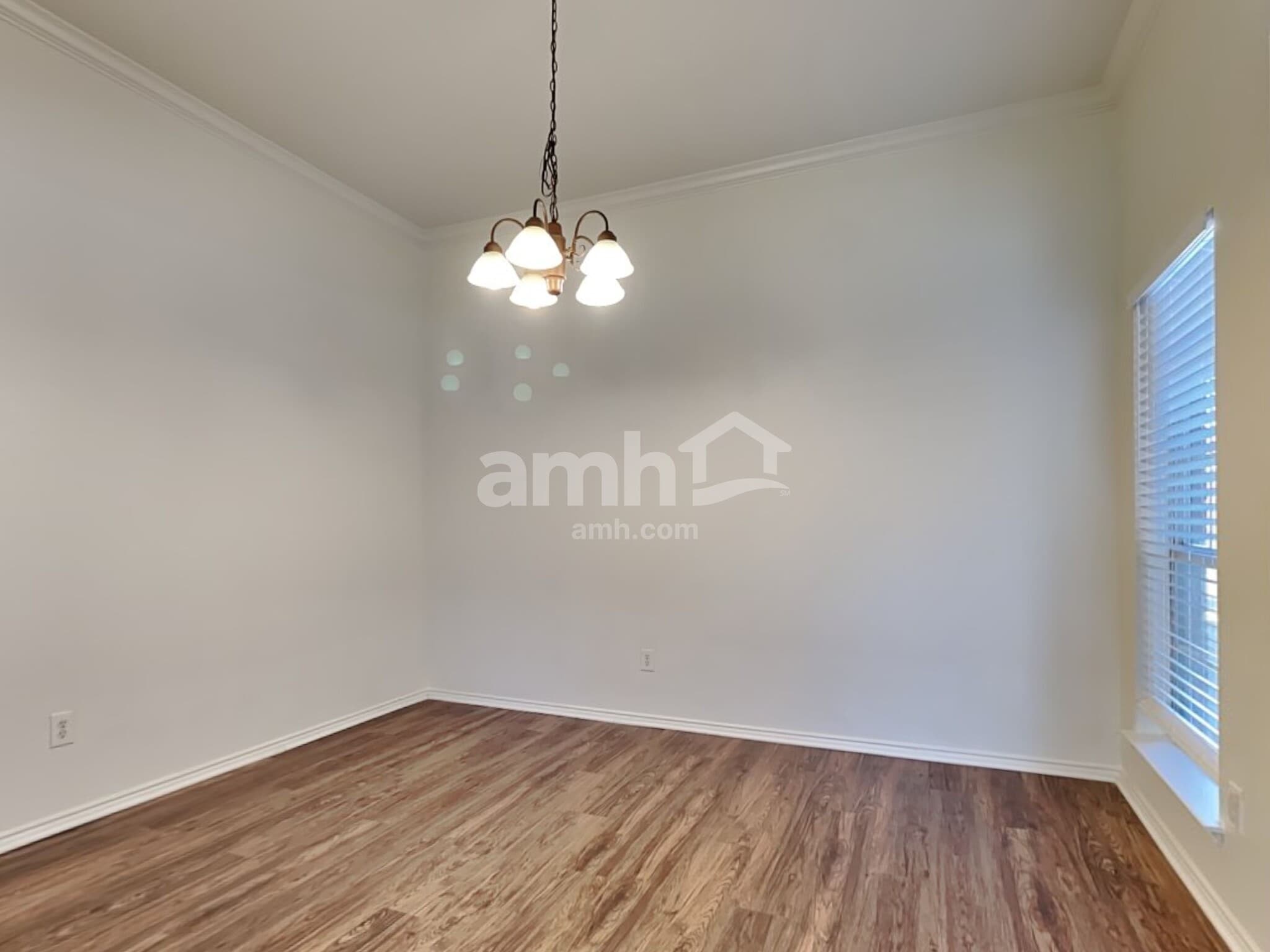 Building Photo - 824 Wilderness Pass