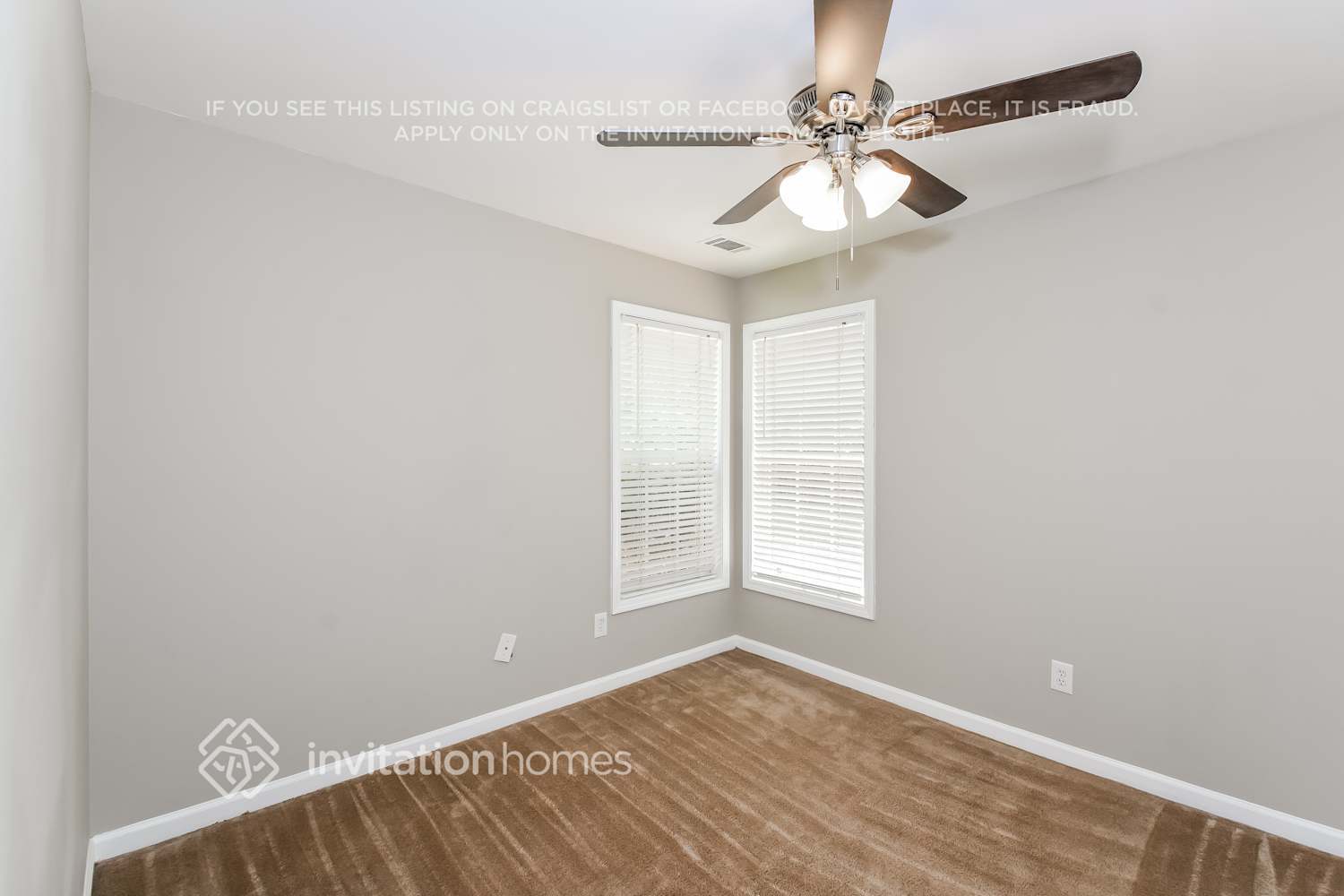 Building Photo - 7555 Golden Sands Dr