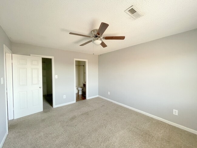 Building Photo - 1507 Halston Cir NW