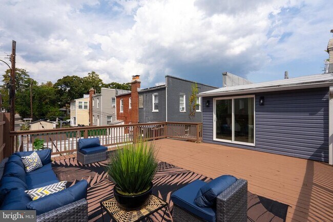 Building Photo - 6314 7th St NW