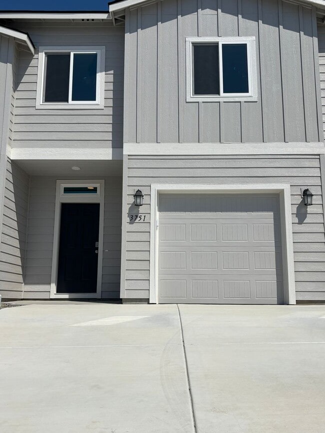 Primary Photo - Brand New Townhome!