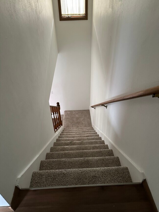 Building Photo - 220 N Monroe St