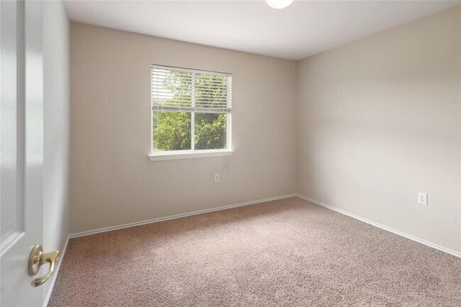 Building Photo - 1432 Anise Dr