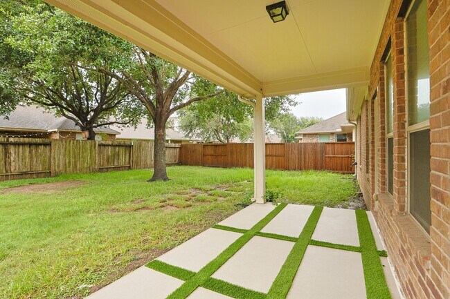 Building Photo - 24434 Ranchwood Springs Ln
