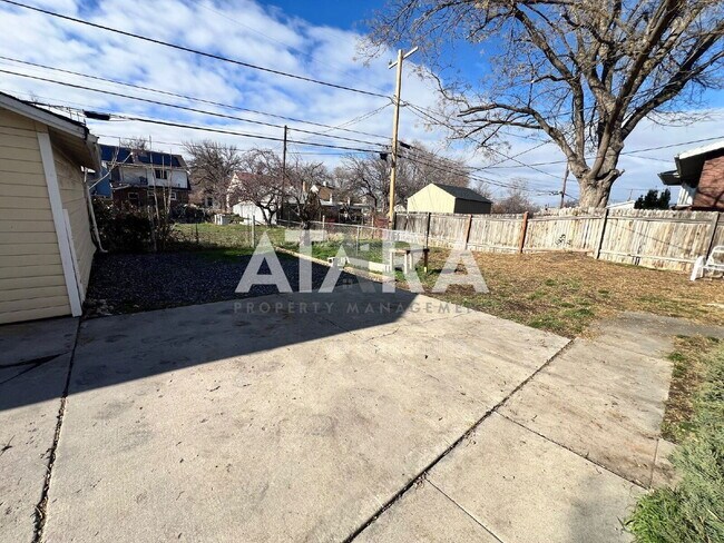 Building Photo - 2502 S 700 E