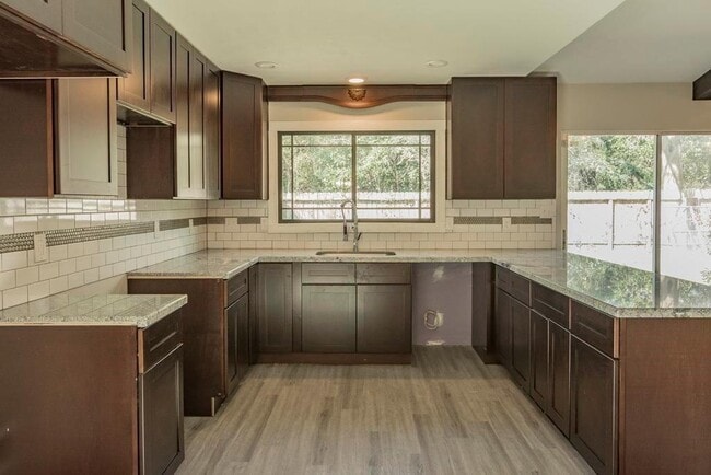 Building Photo - 39 Ginger Springs Pl