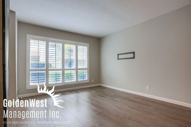 Building Photo - Upgraded 1Bdm 1Ba Condo in Beautiful Del Mar
