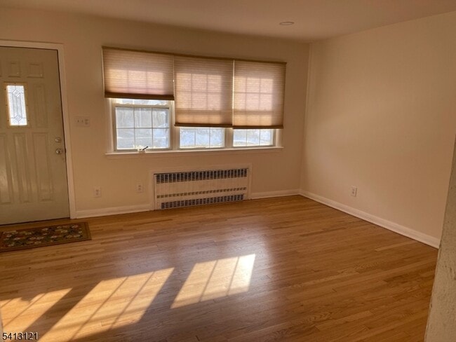 Building Photo - 58 Whitaker Ave