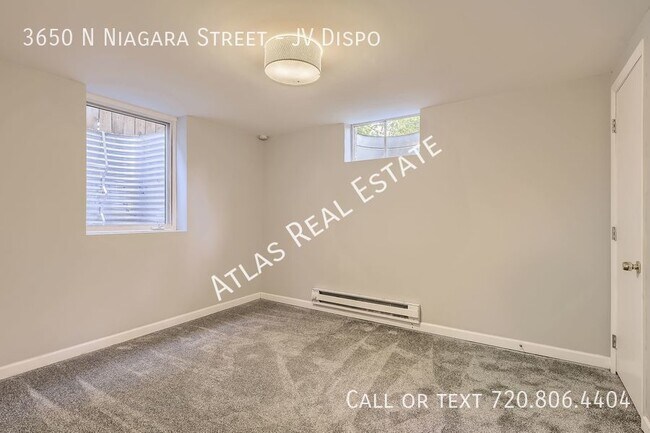 Building Photo - Desirable 4 bed /2 bath home in the middle...
