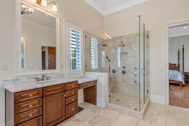 Building Photo - 5014 Mountview Pl