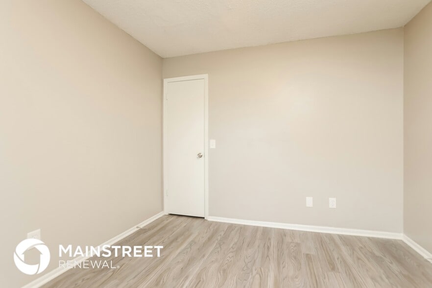 Building Photo - 548 Portland Cir