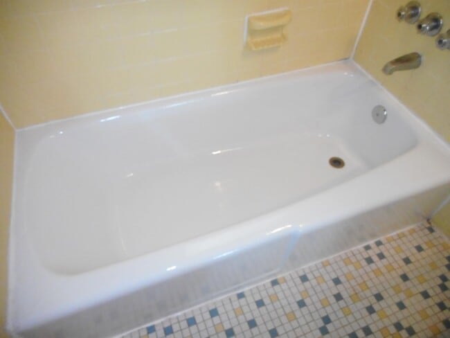 Building Photo - 716 Chesapeake Dr