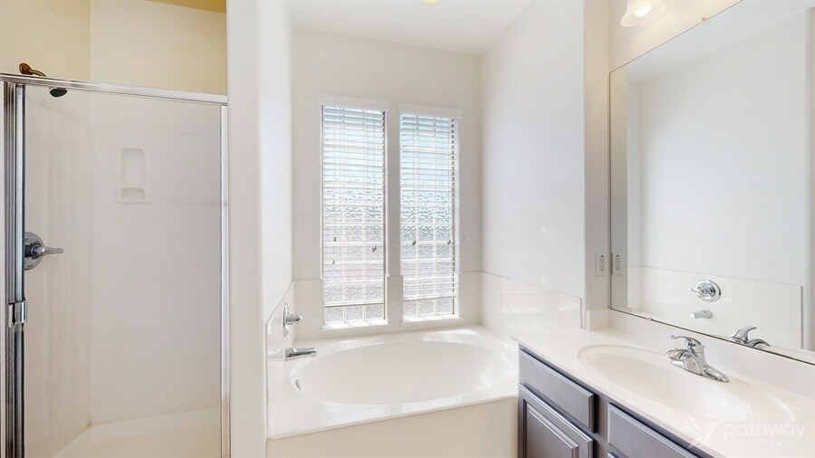 Building Photo - 2141 N 135th Dr