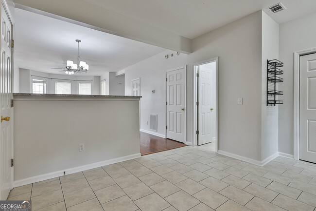 Building Photo - 150 Brentwood Dr