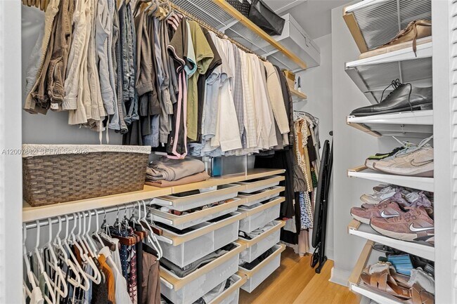 Building Photo - 11845 SW 100th St