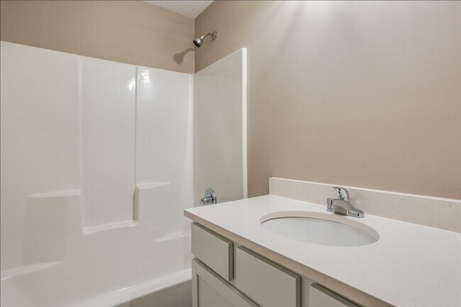 Building Photo - Auburn Villas 3 Bedroom Molly Floor plan