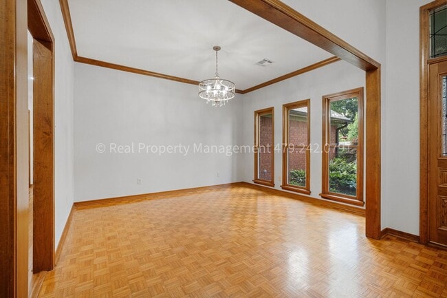 Building Photo - 2300 Brigadoon Dr
