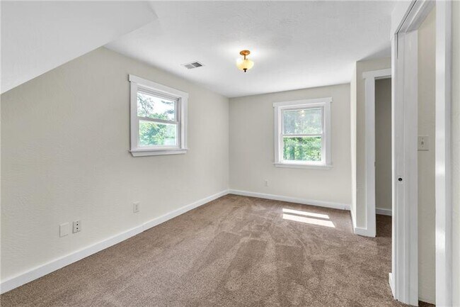 Building Photo - 116 Purvis Ln