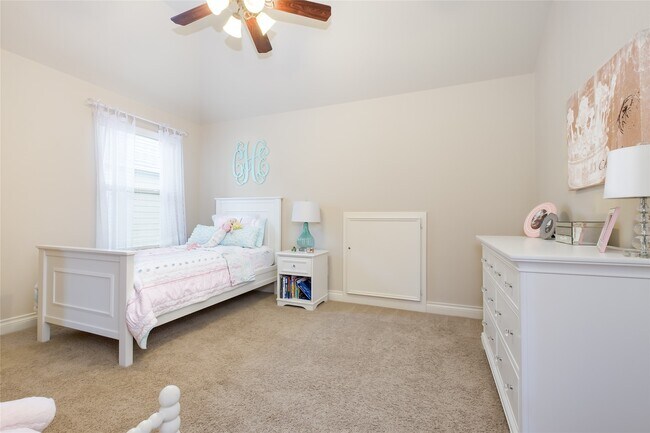 Building Photo - 27707 Lodgemist Ct