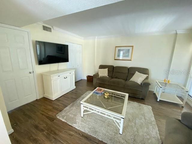 Building Photo - 2700 Cove Cay Dr