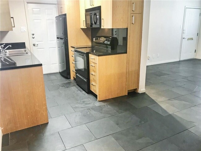 Building Photo - 741 E Oltorf St