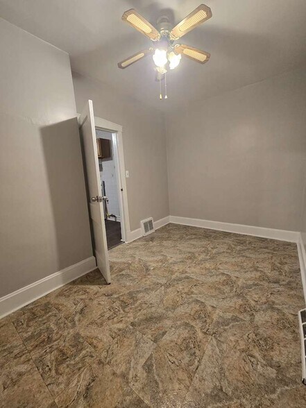 Building Photo - 8445 S Marquette Ave