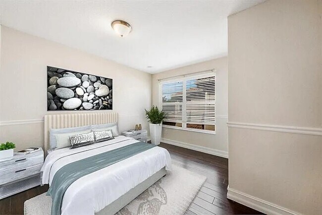 Building Photo - 8477 Breezy Hill Dr