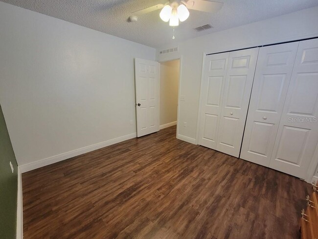 Building Photo - 6371 Shadydale Ave