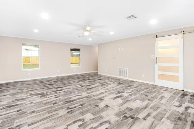 Building Photo - 7575 Coburn Dr