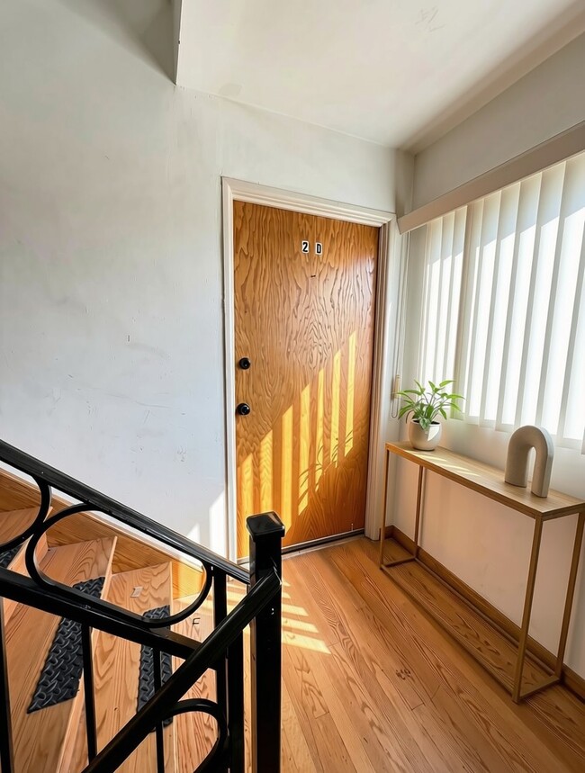 Building Photo - 3158 W 93rd St