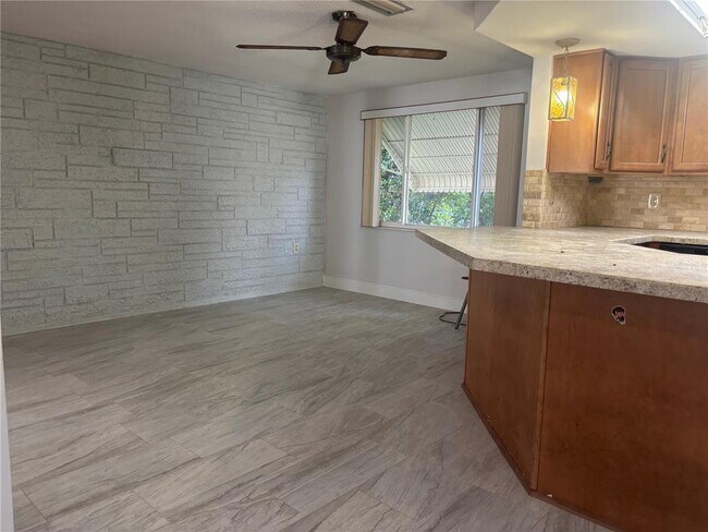 Building Photo - 7114 Potomac Dr