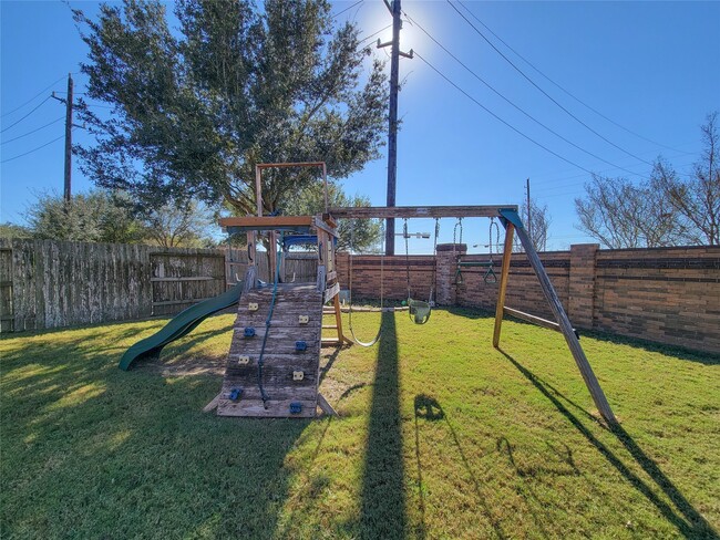 Building Photo - 2822 Ember Pass Ln