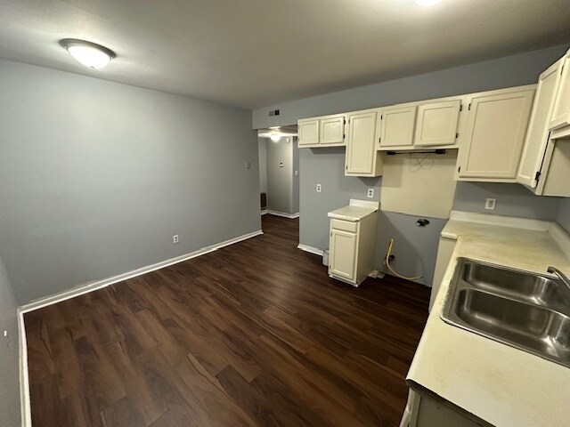 Building Photo - 1225 New Hope Ln