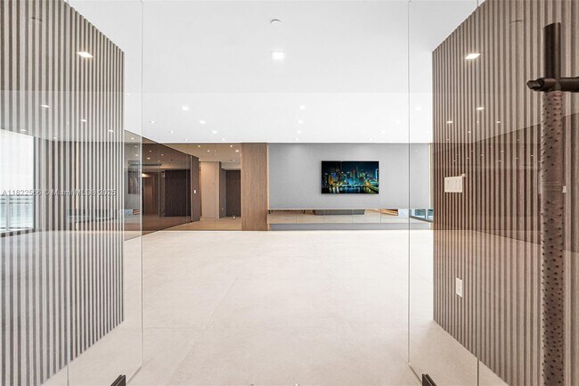 Building Photo - 3535 S Ocean Dr