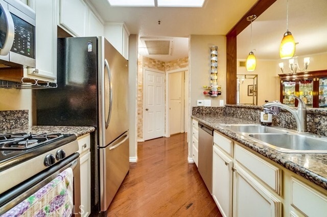 Building Photo - 501 E Del Mar Blvd
