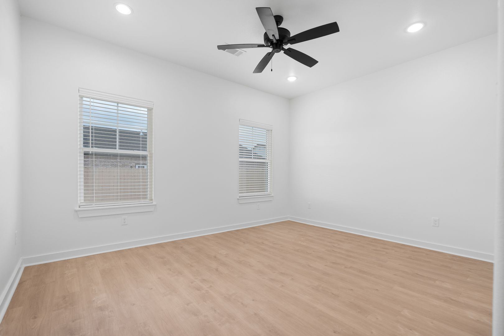 Building Photo - 8916 Cambria Cir