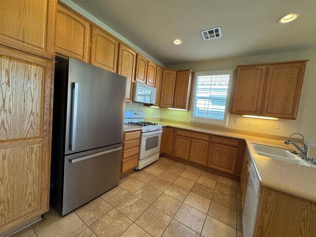 Building Photo - Apple Valley 55 + Senior Resort Living Community of Sun City Del Webb