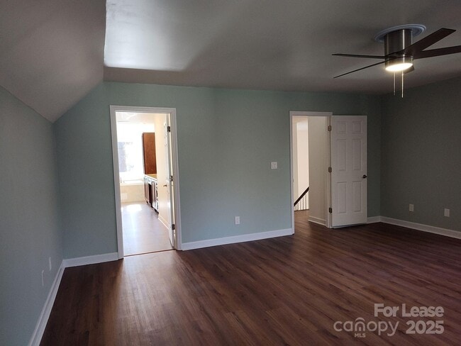 Building Photo - 5206 Dunrobin Ln