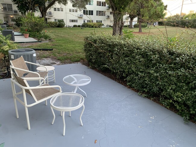 Building Photo - 2292 Costa Rican Dr