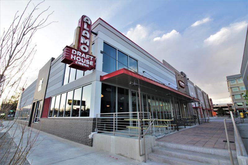 3 blocks from Alamo Draft House - 1447 Osceola St