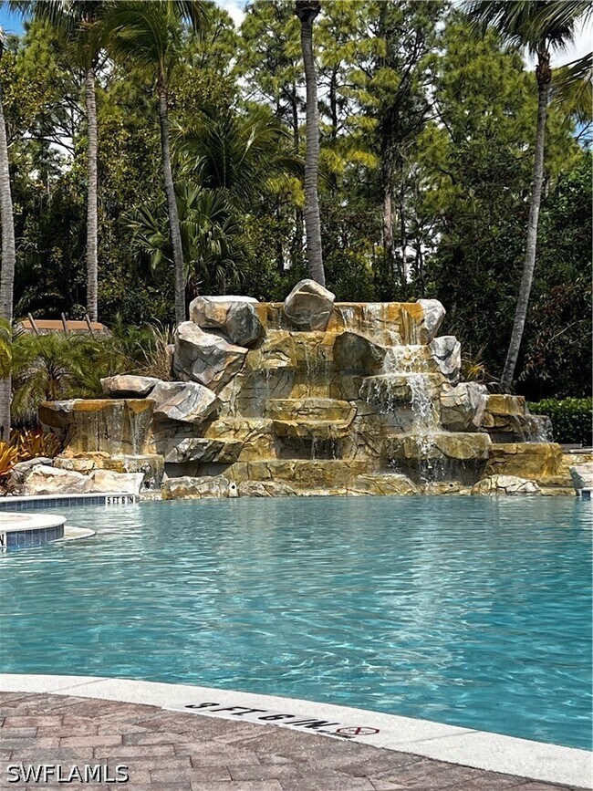 Building Photo - 8965 Malibu Ln