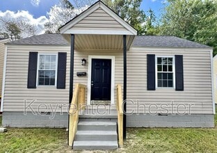 Building Photo - 722 Texas Ave