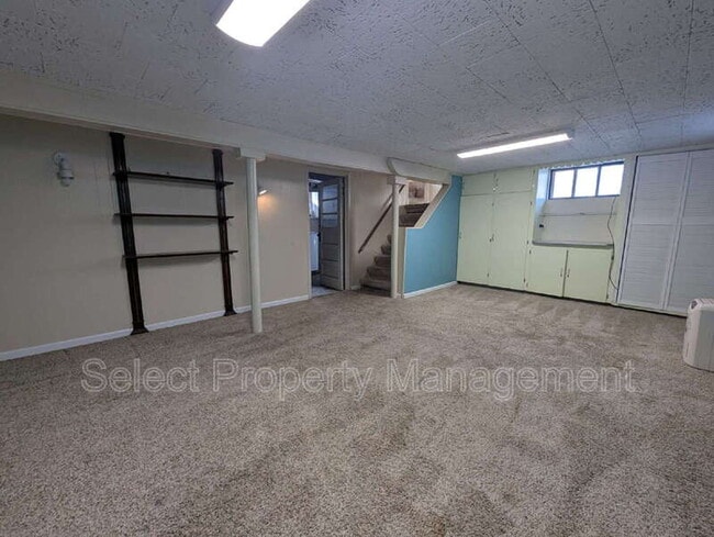 Building Photo - 1131 Pemberton Dr