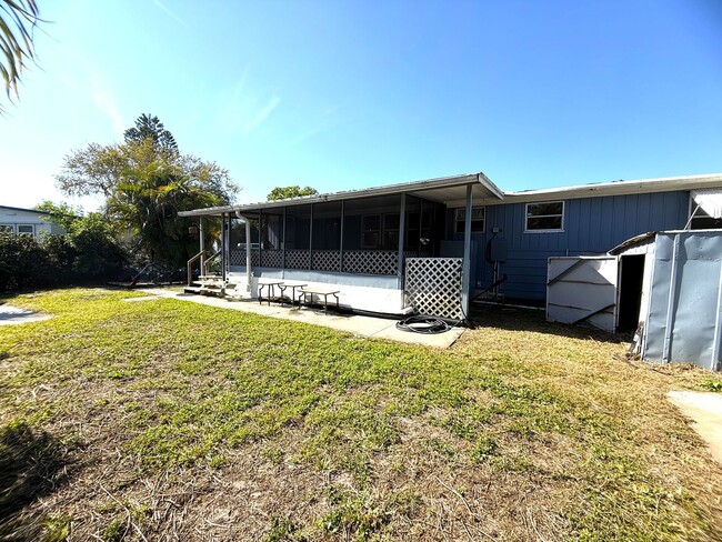 Building Photo - BEAUTIFULLY REMODELED 3 BED 1.5 BATH ON DO...