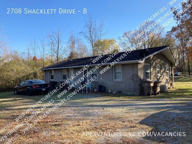 Building Photo - 2708 Shacklett Dr