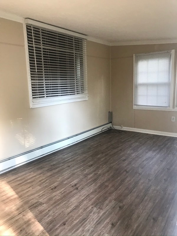 Building Photo - 3799 Fieldview Ave