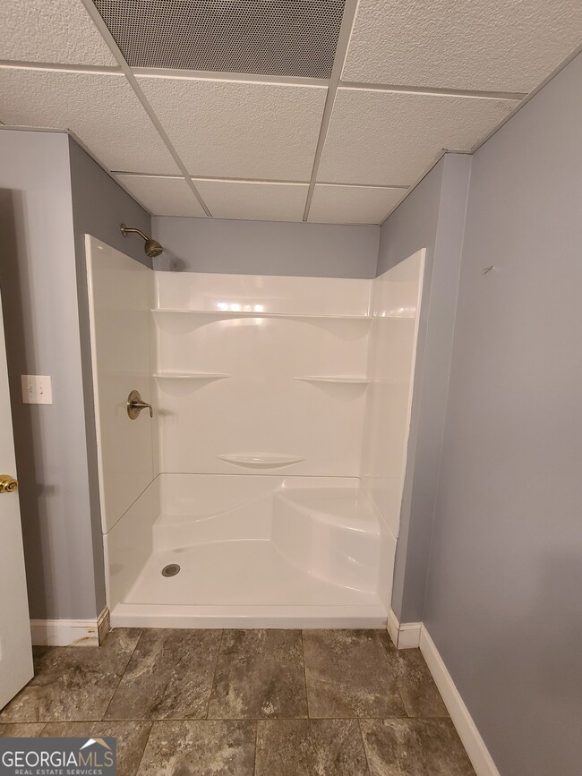 Building Photo - 225 Vinestone Ct